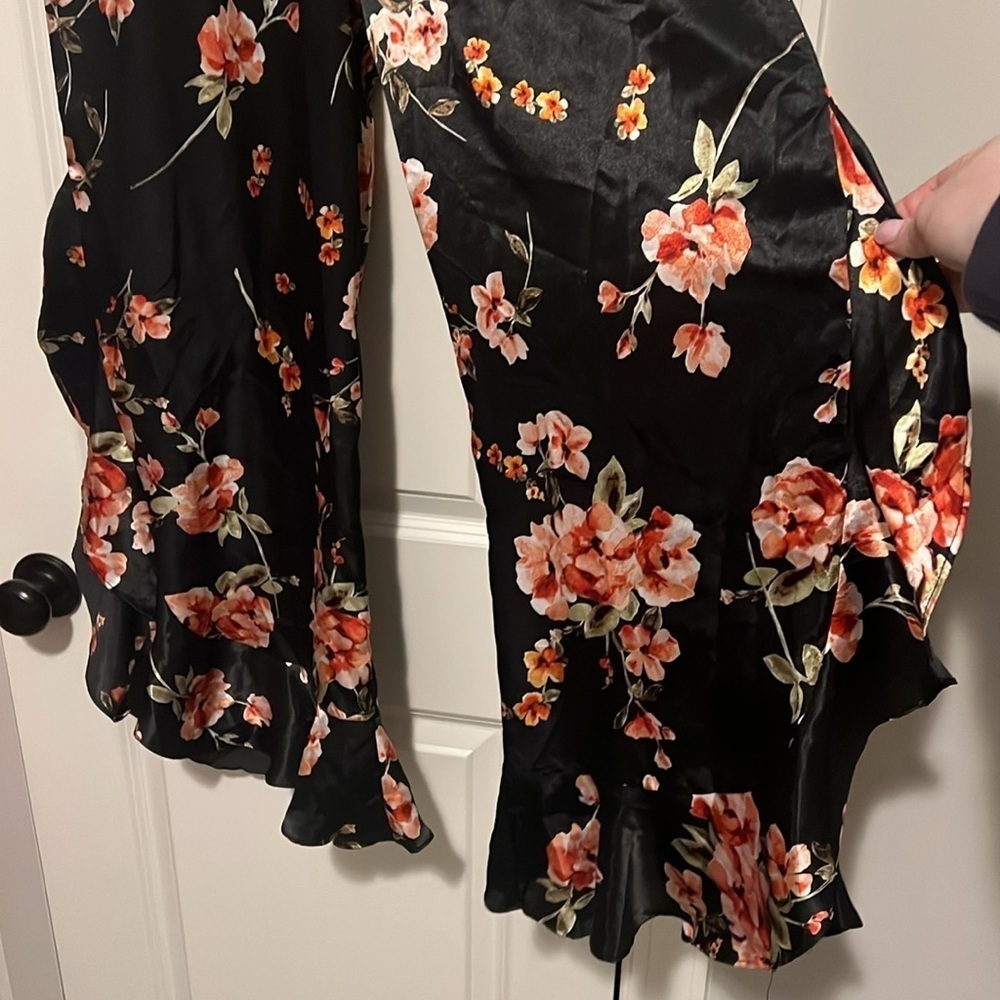 Roman’s size 16 Floral Ruffle Pants Pajamas beach cover up style, slits on sides - Picture 3 of 8